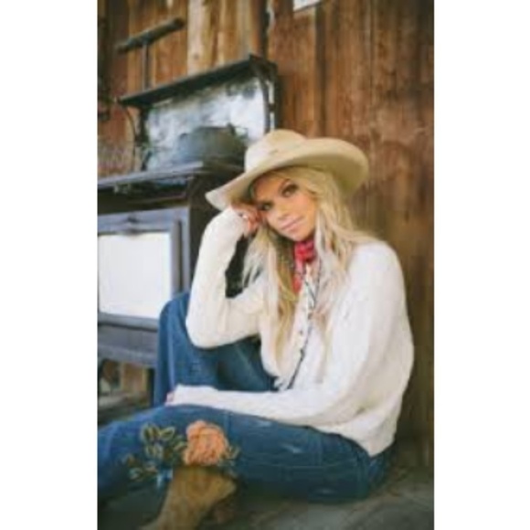 💕SHOW ME YOUR MUMU💕 Joey Lace Up Sweater Snowflake Cable Knit Soft White S NWT - Picture 5 of 8